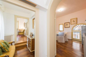 Savoia & Jolanda San Zaccaria Apartments